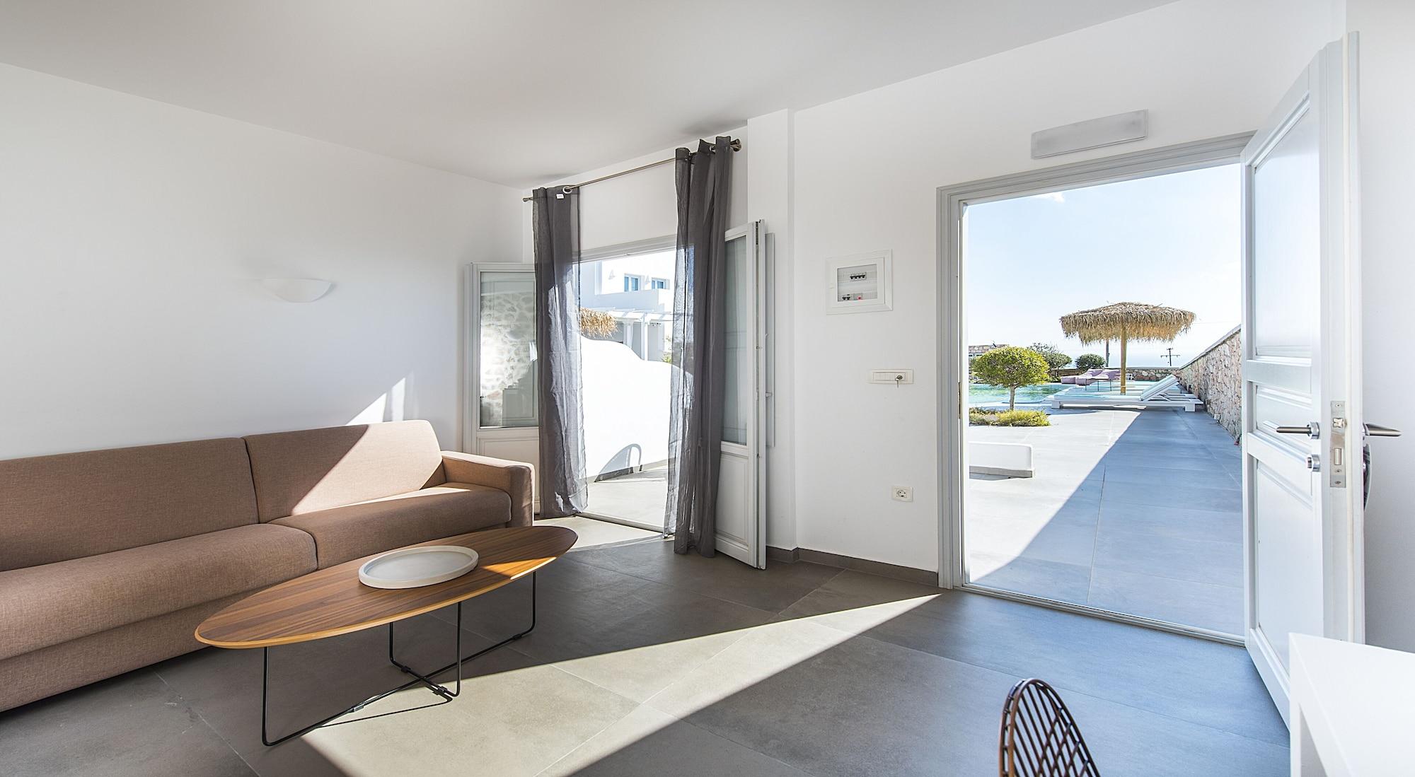 Impressive One Hotel Ormos Athinios Exterior photo