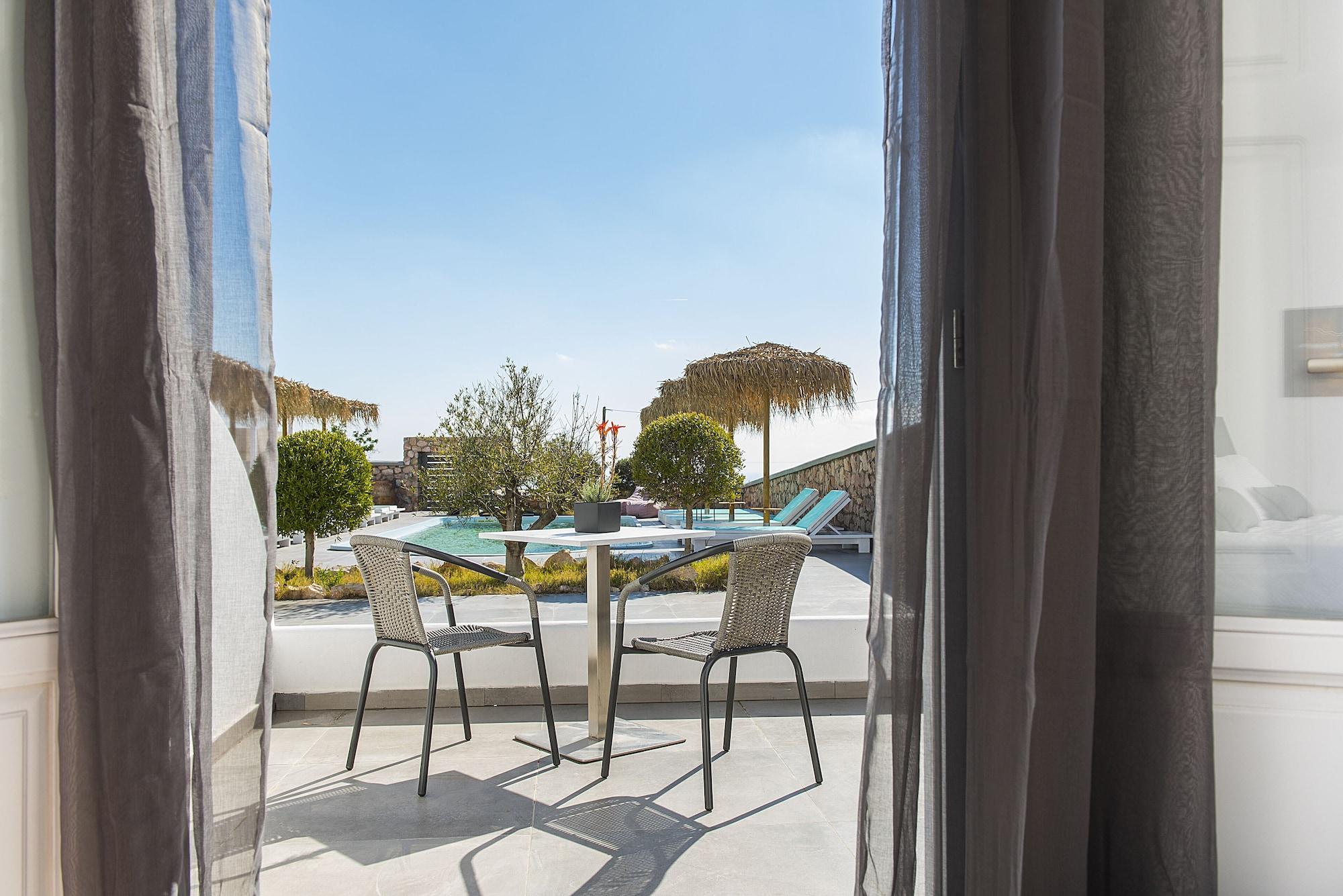 Impressive One Hotel Ormos Athinios Exterior photo
