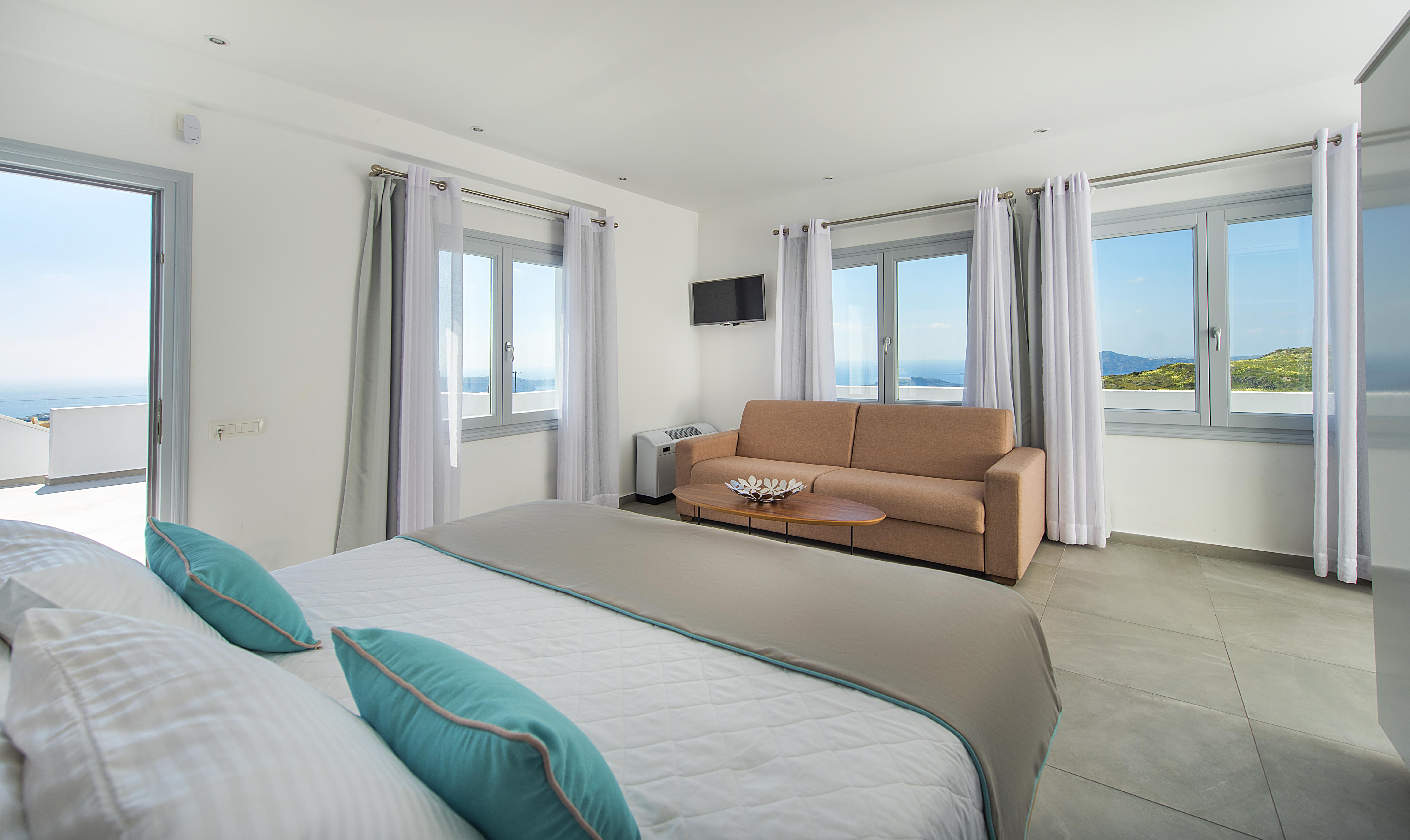 Impressive One Hotel Ormos Athinios Exterior photo