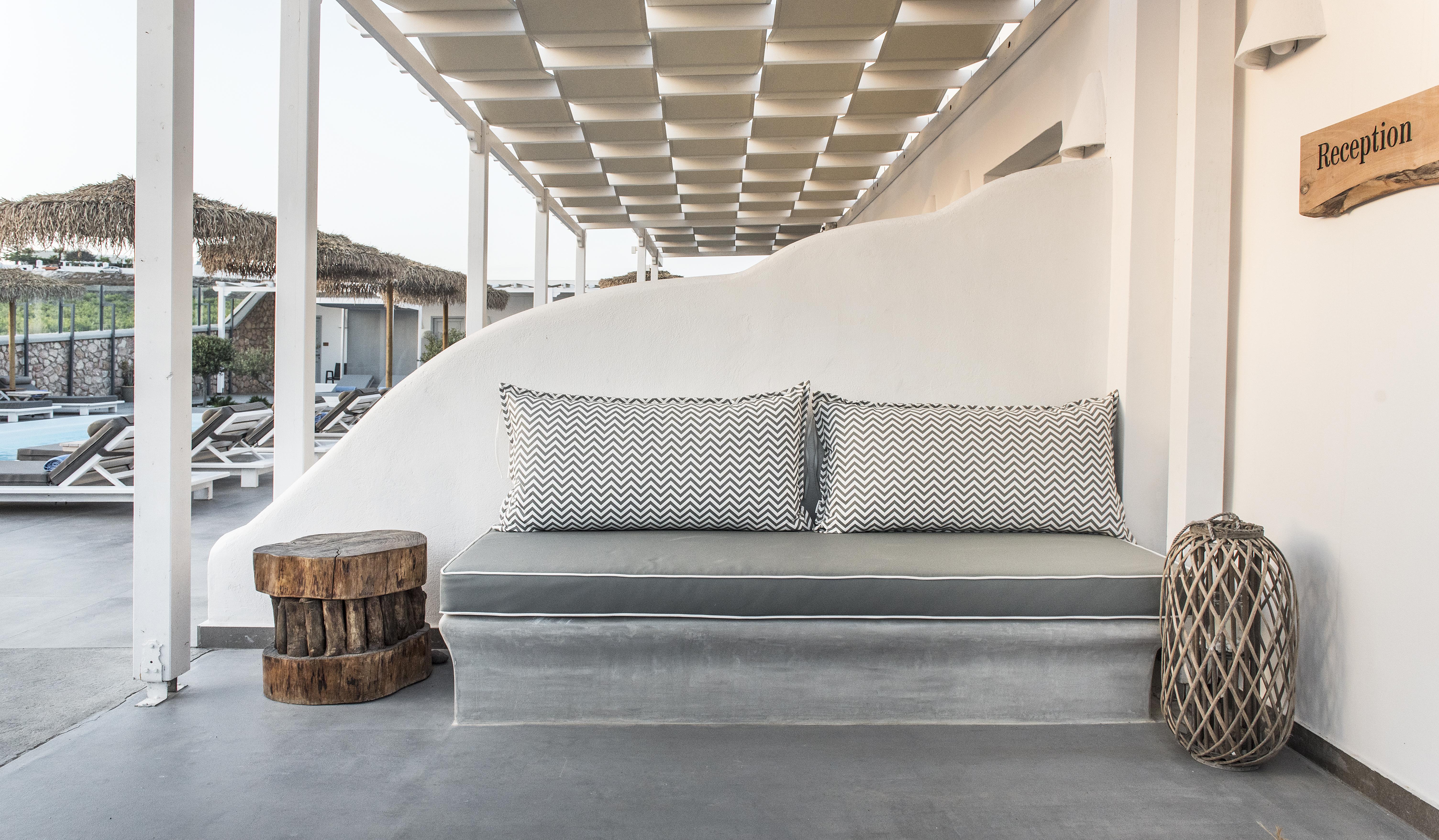 Impressive One Hotel Ormos Athinios Exterior photo