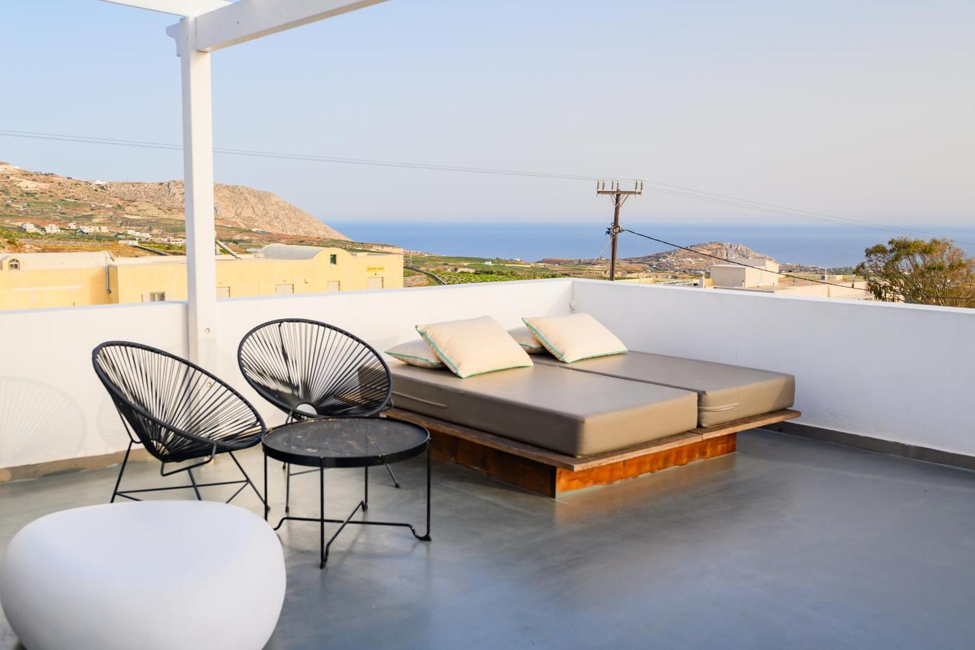 Impressive One Hotel Ormos Athinios Exterior photo