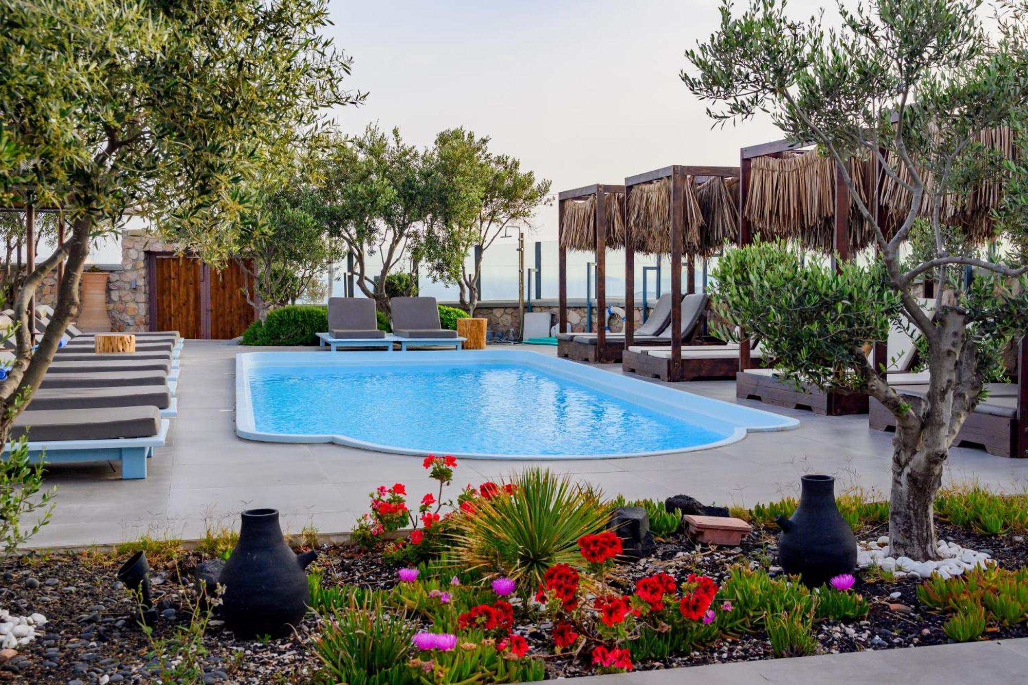 Impressive One Hotel Ormos Athinios Exterior photo